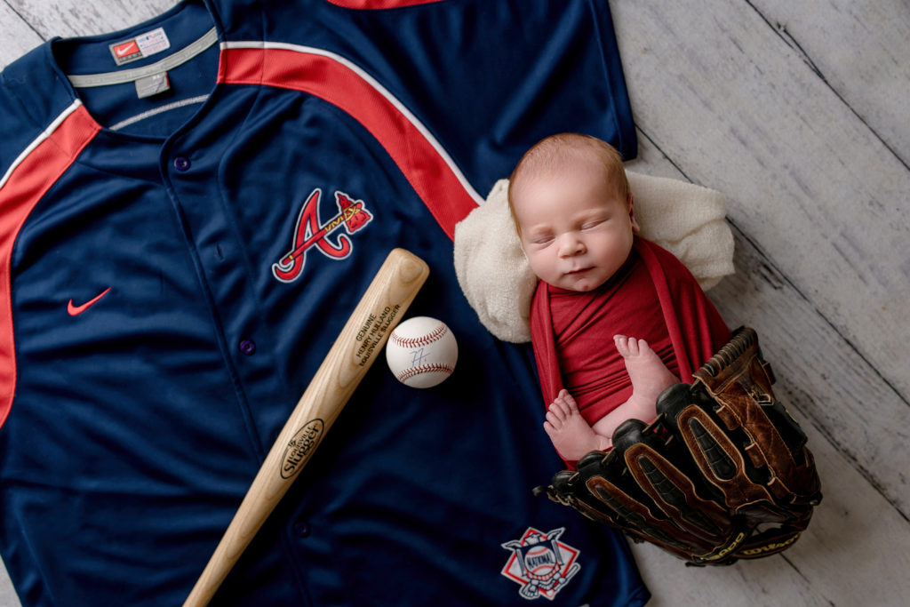 Newborn photos, Braves.