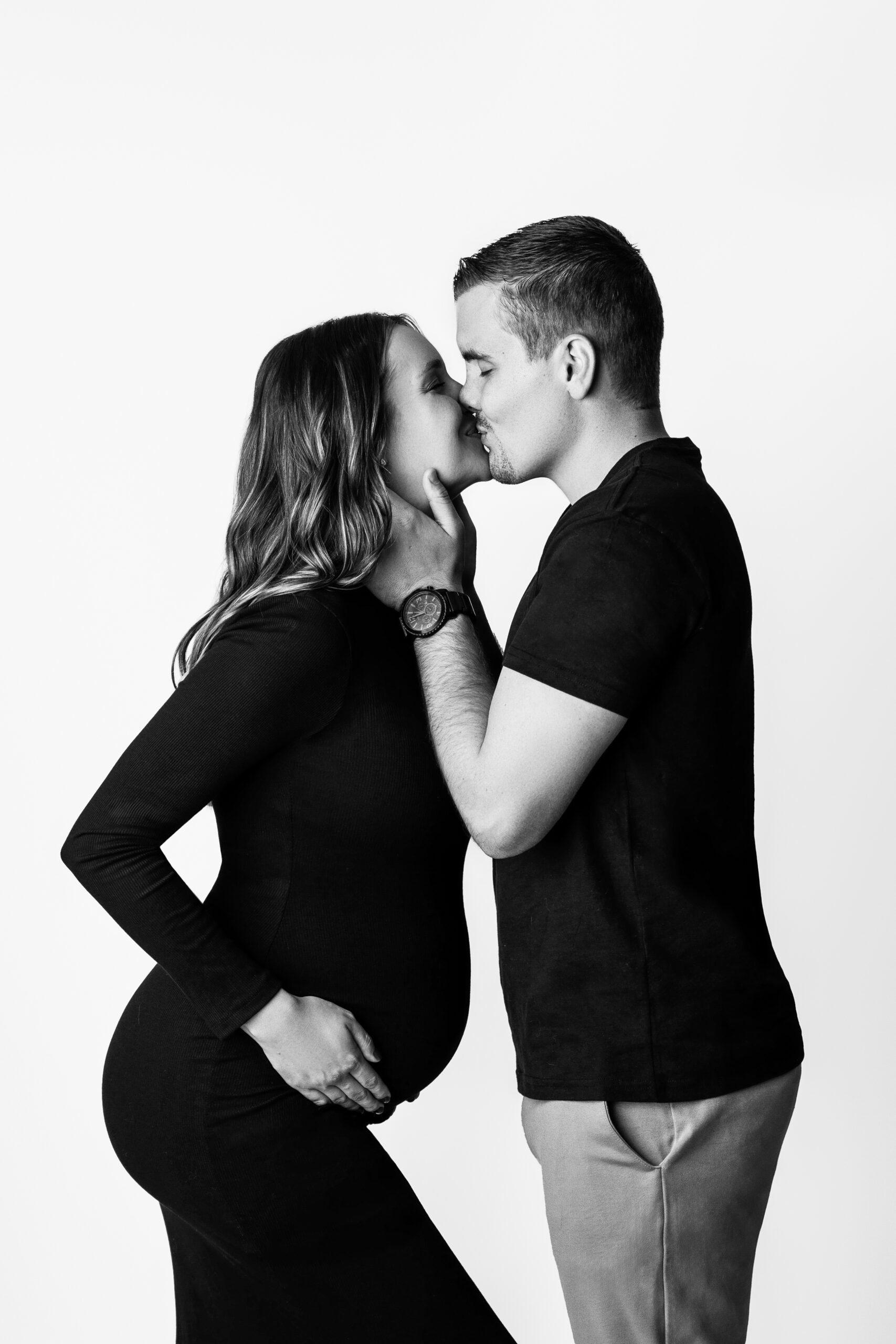 maternity black and white session